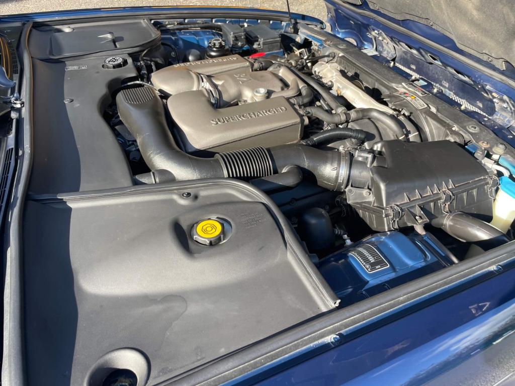 2000 Jaguar XJR