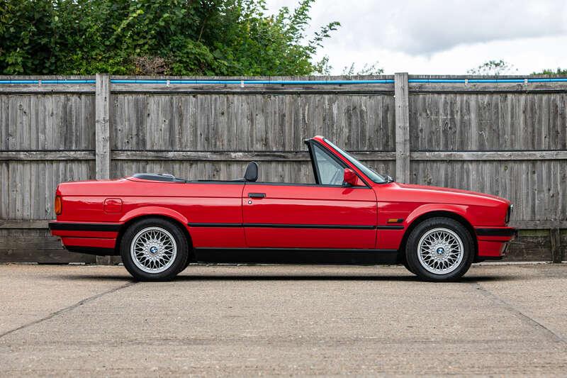 1992 BMW 325I CABRIOLET