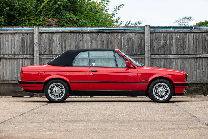 1992 BMW 325I CABRIOLET