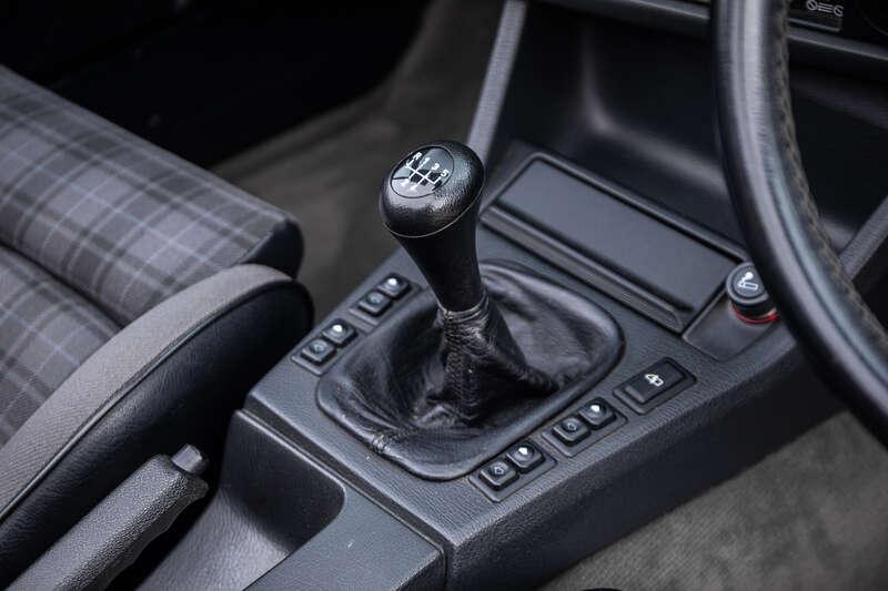 1992 BMW 325I CABRIOLET