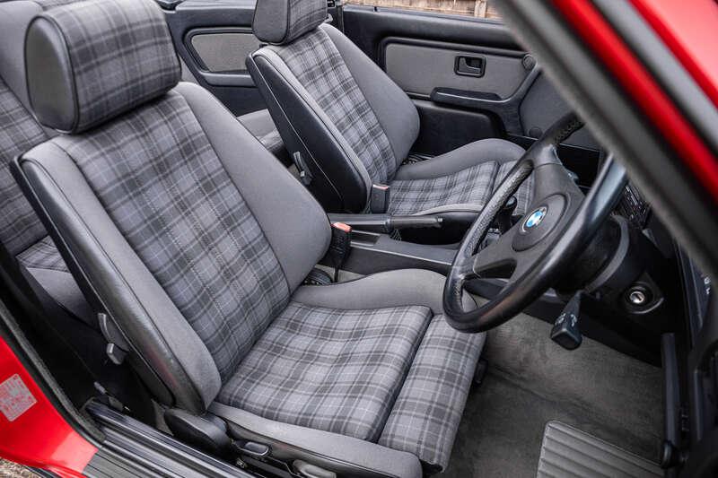 1992 BMW 325I CABRIOLET