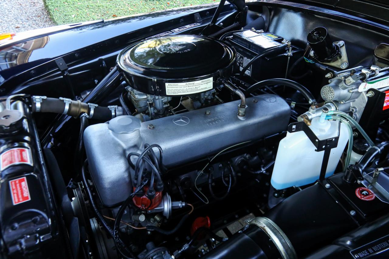 1956 Mercedes - Benz Mercedes Benz 220 S Cabriolet &ldquo;Comprehensive restoration completed in 2019&rdquo;