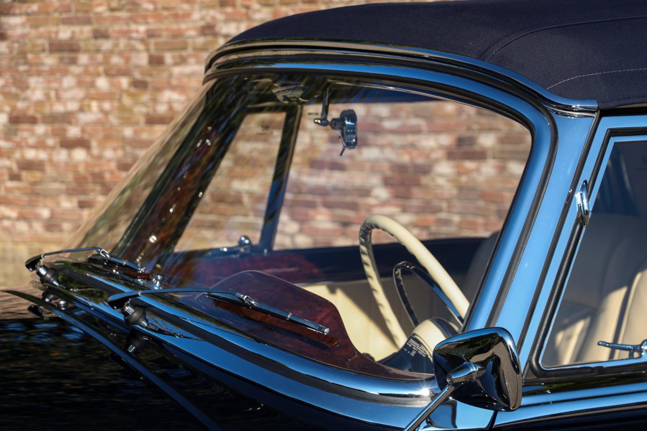 1956 Mercedes - Benz Mercedes Benz 220 S Cabriolet &ldquo;Comprehensive restoration completed in 2019&rdquo;