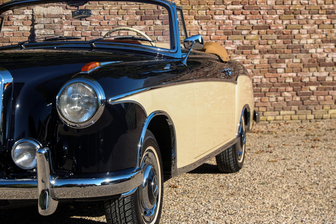 1956 Mercedes - Benz Mercedes Benz 220 S Cabriolet &ldquo;Comprehensive restoration completed in 2019&rdquo;