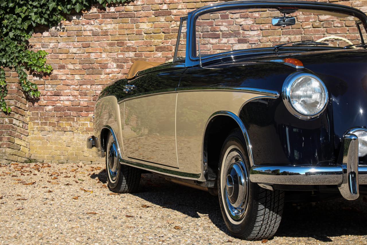 1956 Mercedes - Benz Mercedes Benz 220 S Cabriolet &ldquo;Comprehensive restoration completed in 2019&rdquo;
