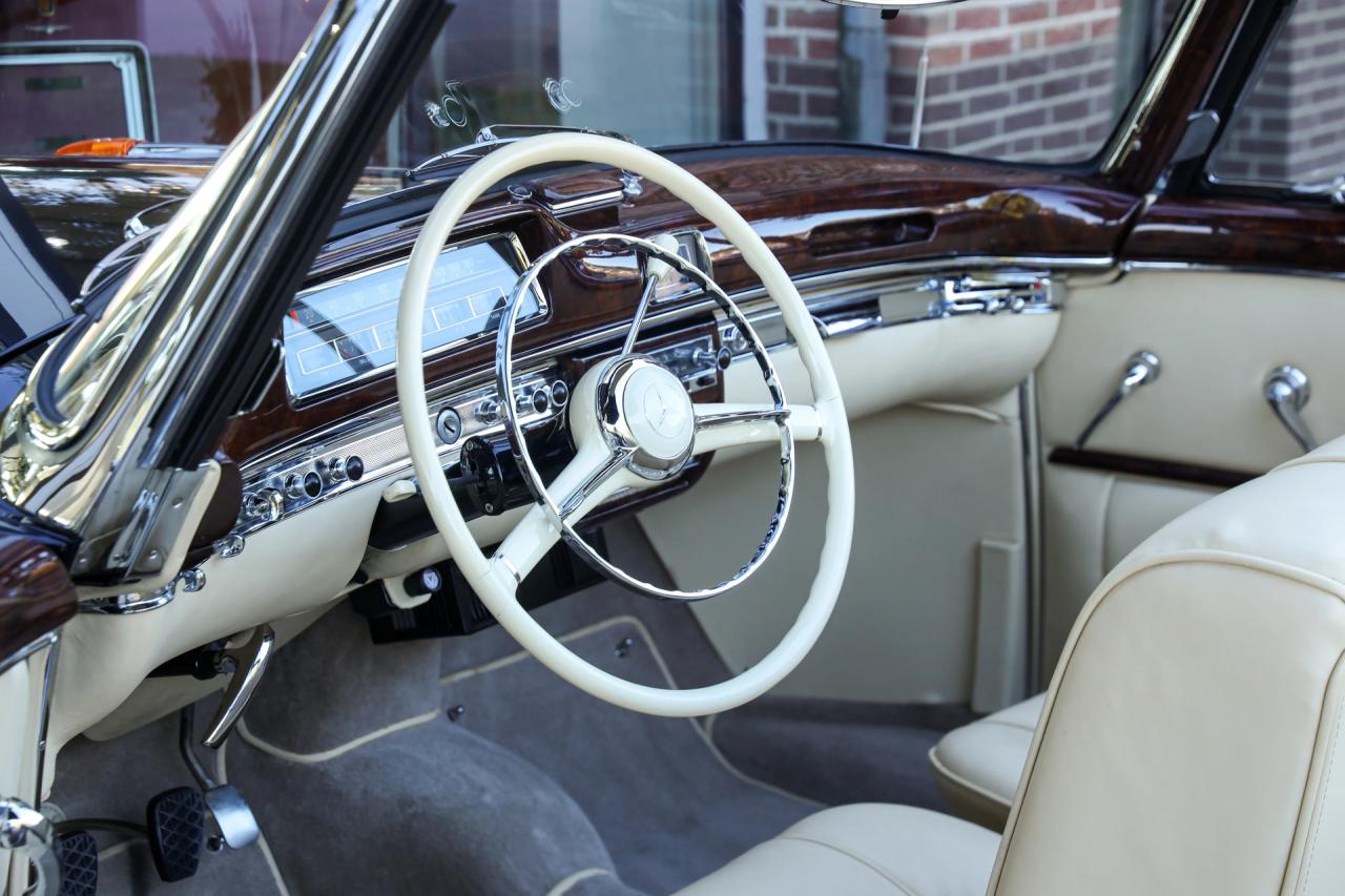 1956 Mercedes - Benz Mercedes Benz 220 S Cabriolet &ldquo;Comprehensive restoration completed in 2019&rdquo;