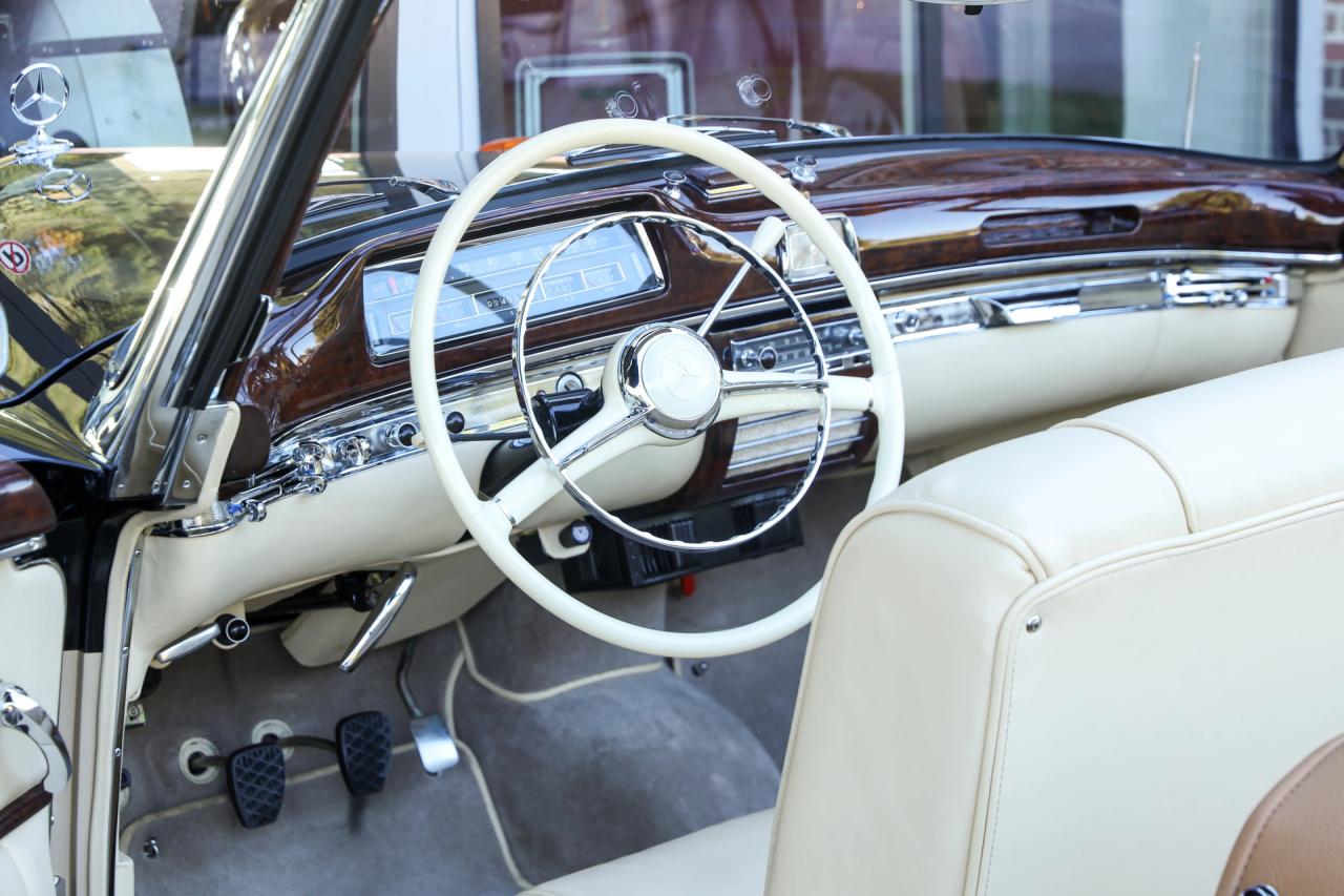 1956 Mercedes - Benz Mercedes Benz 220 S Cabriolet &ldquo;Comprehensive restoration completed in 2019&rdquo;