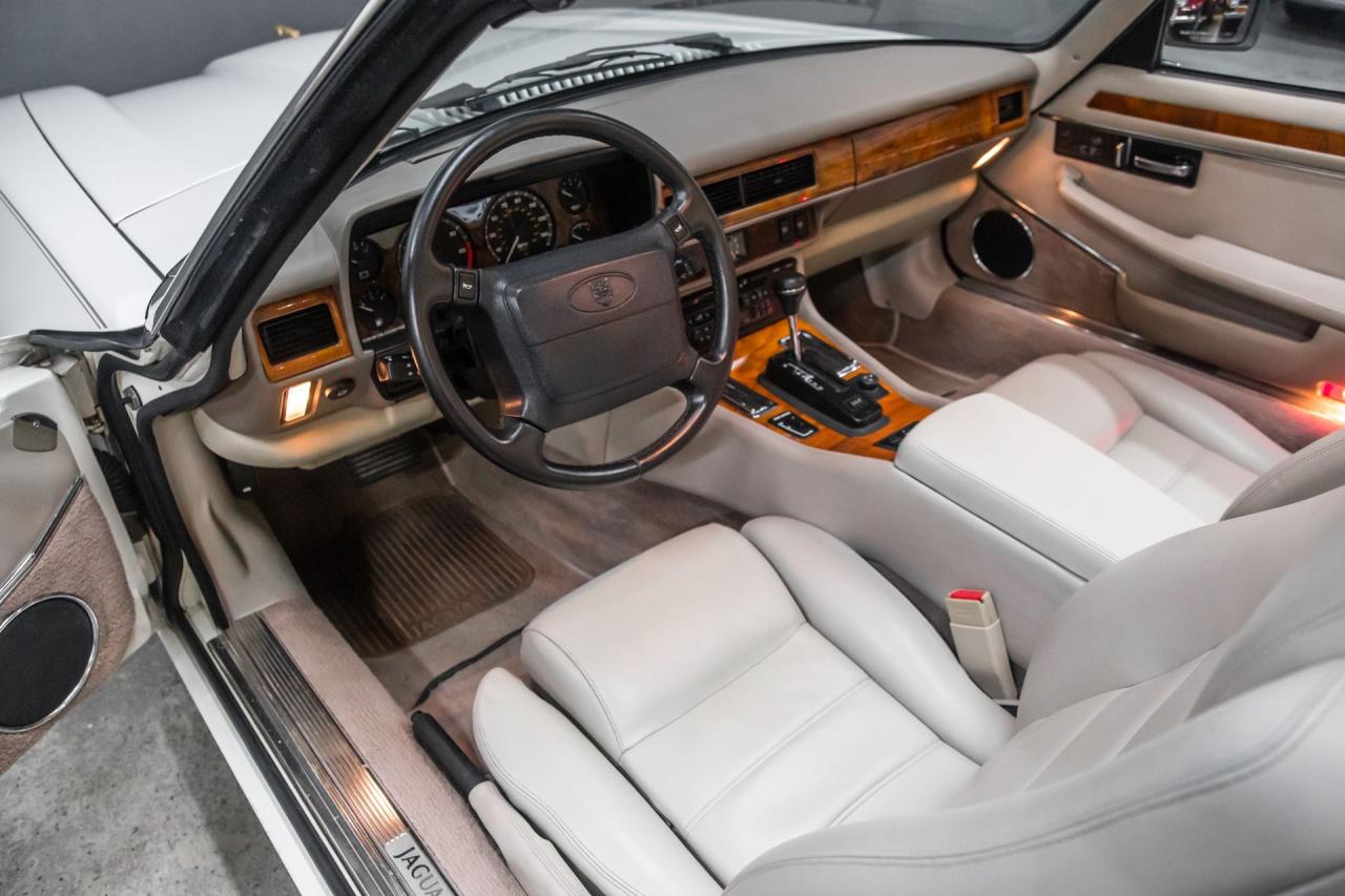1995 Jaguar 33425 mile XJS CONVERTIBLE