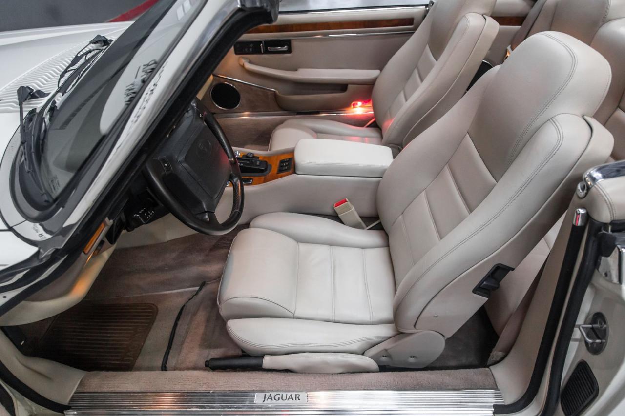 1995 Jaguar 33425 mile XJS CONVERTIBLE