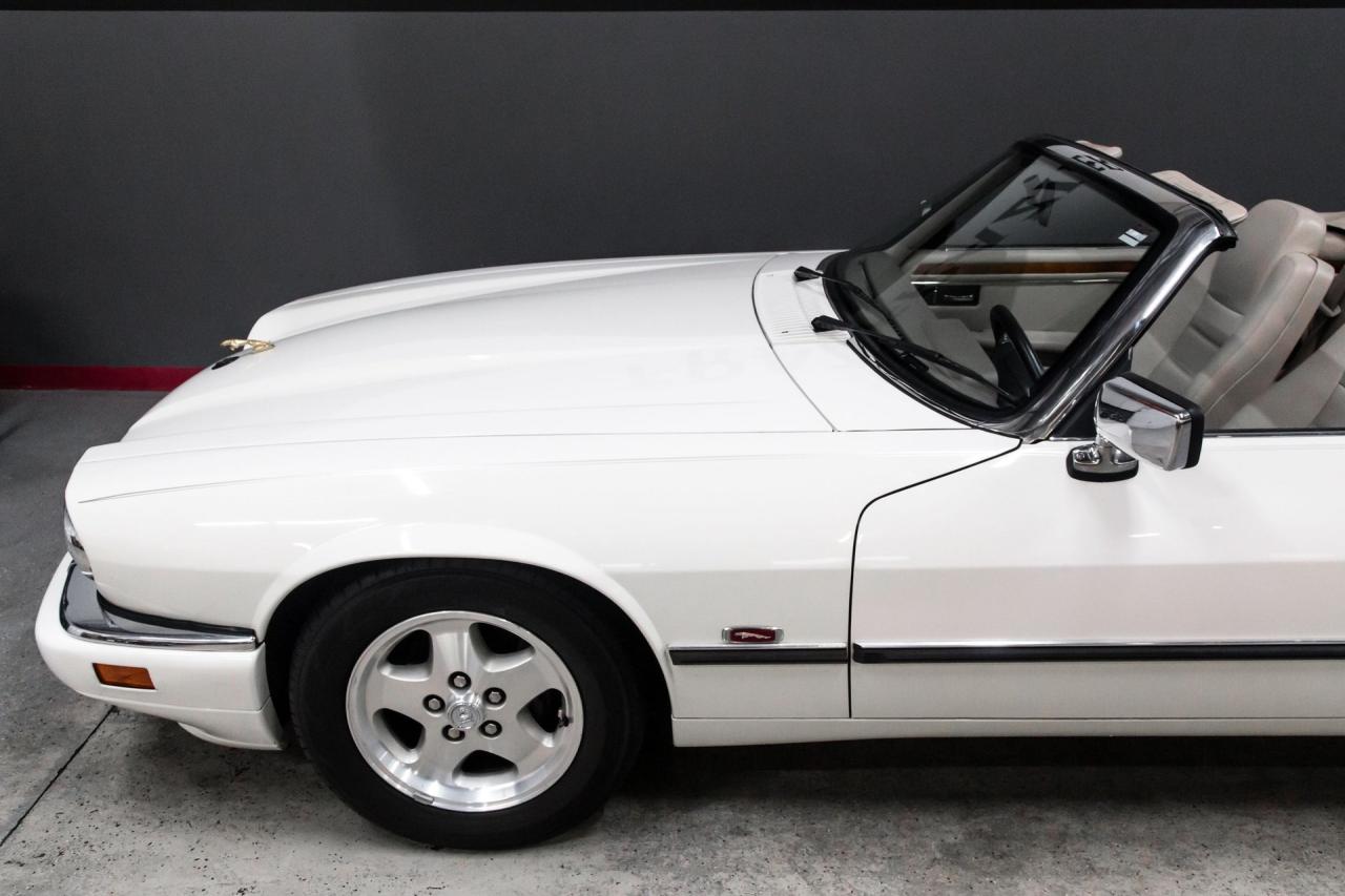 1995 Jaguar 33425 mile XJS CONVERTIBLE