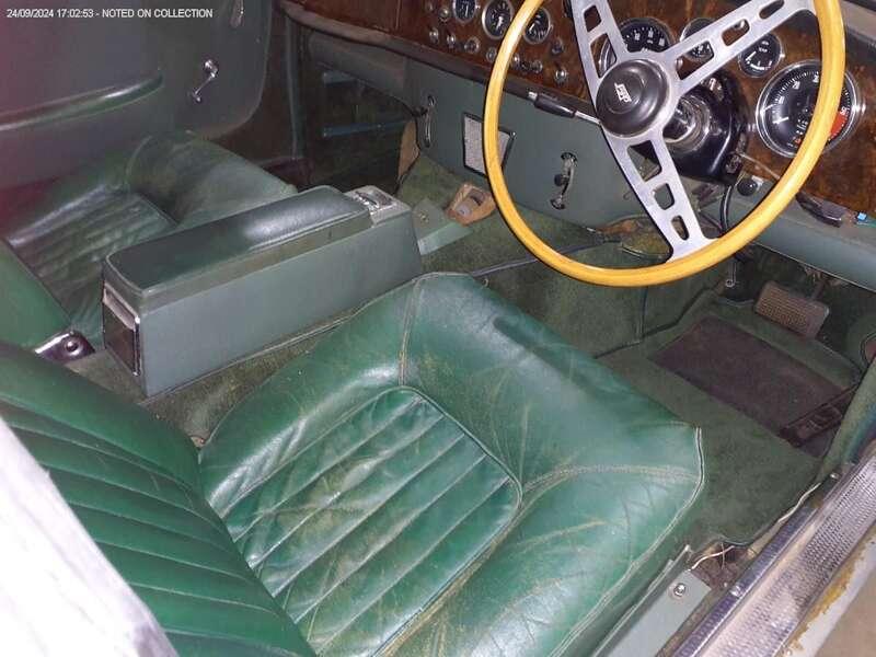 1966 Jensen CV8