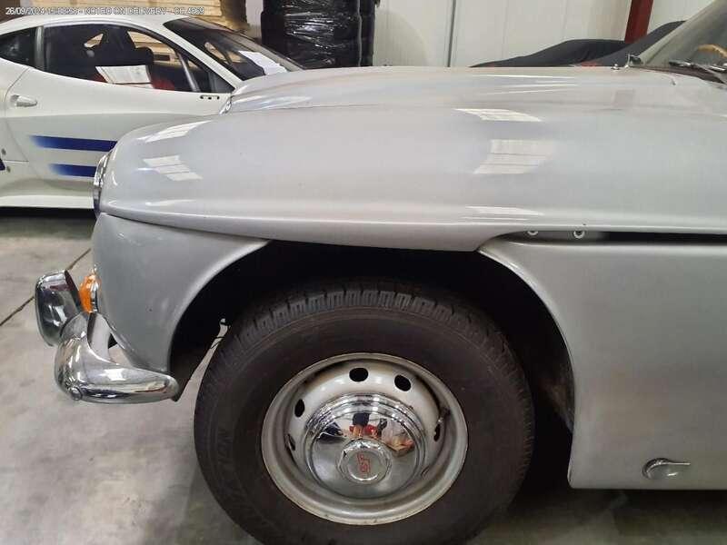 1966 Jensen CV8