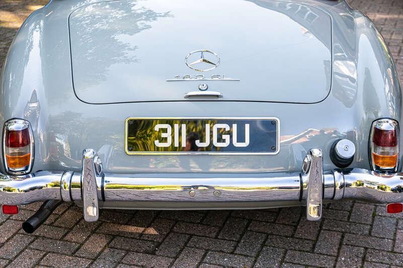 1960 Mercedes - Benz 190 SL