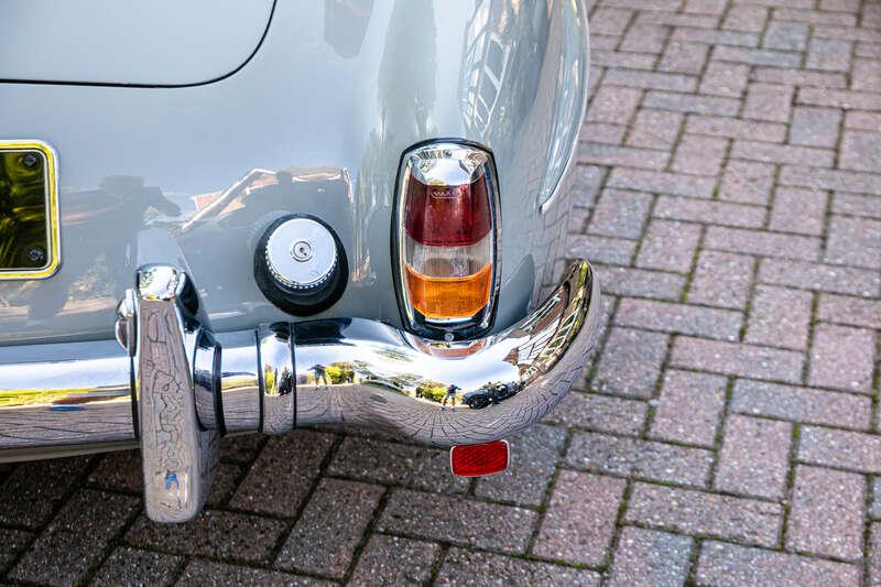 1960 Mercedes - Benz 190 SL