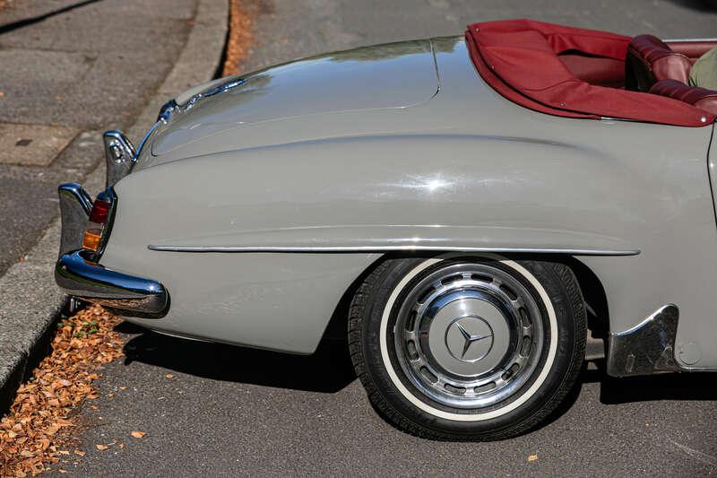 1960 Mercedes - Benz 190 SL