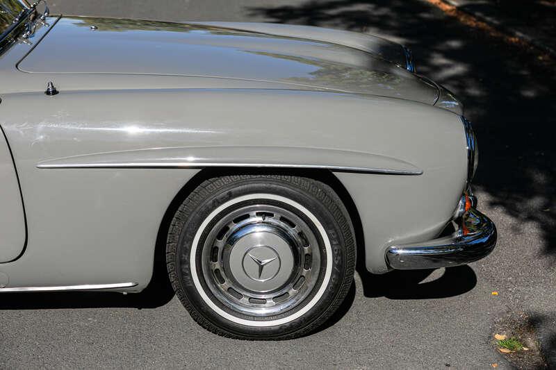 1960 Mercedes - Benz 190 SL