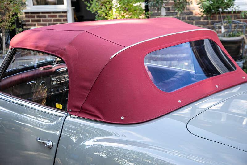 1960 Mercedes - Benz 190 SL