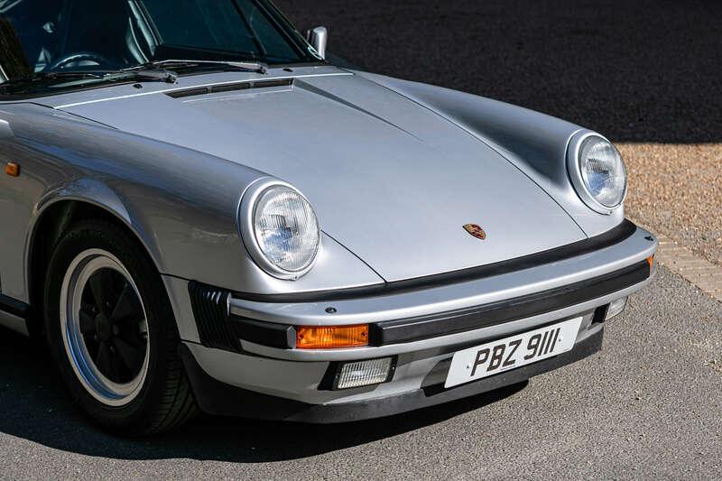 1989 Porsche 911 3.2 CARRERA SPORT COUP&Eacute;