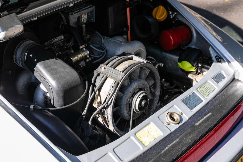 1989 Porsche 911 3.2 CARRERA SPORT COUP&Eacute;