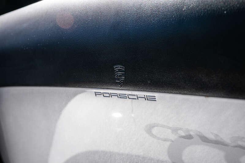 1989 Porsche 911 3.2 CARRERA SPORT COUP&Eacute;