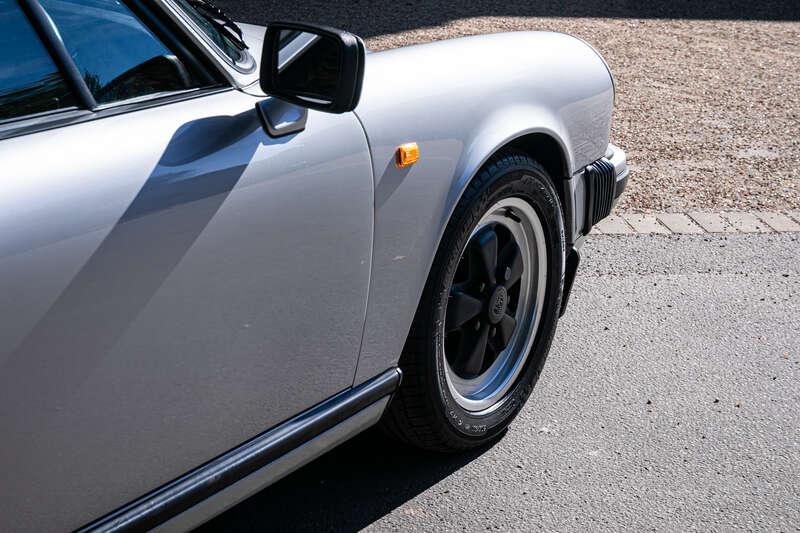 1989 Porsche 911 3.2 CARRERA SPORT COUP&Eacute;