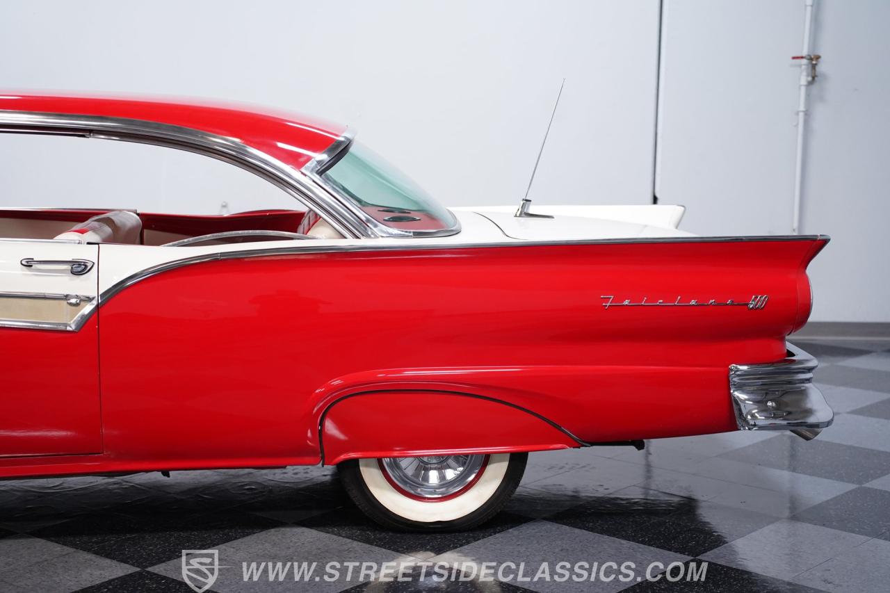 1957 Ford Fairlane 500 Club Victoria