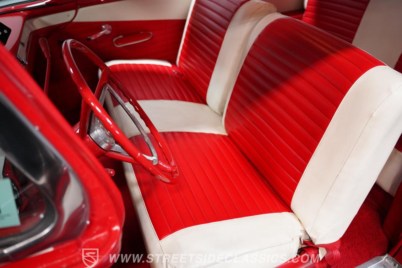 1957 Ford Fairlane 500 Club Victoria
