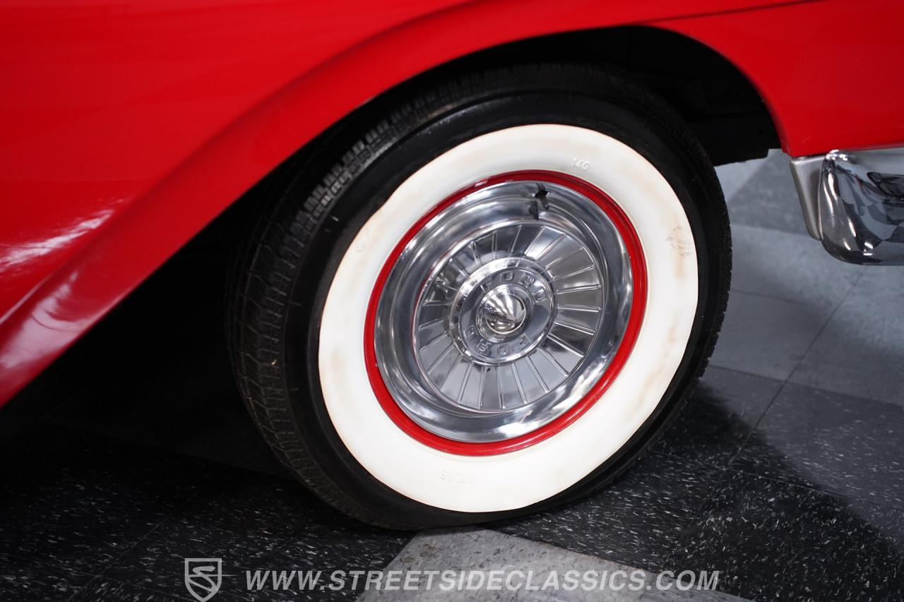 1957 Ford Fairlane 500 Club Victoria