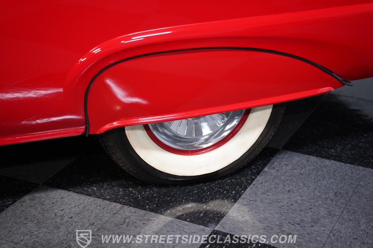 1957 Ford Fairlane 500 Club Victoria