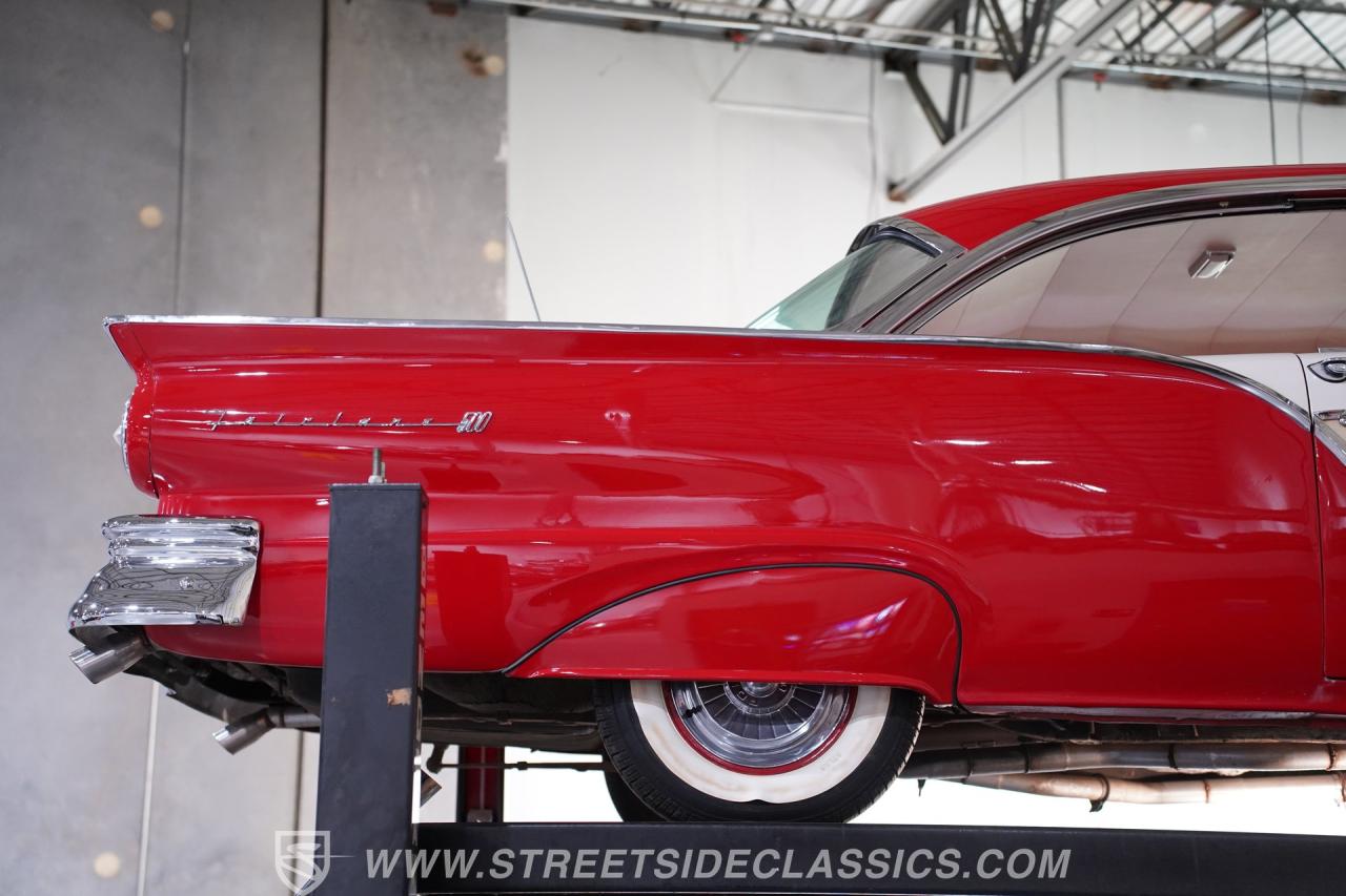 1957 Ford Fairlane 500 Club Victoria