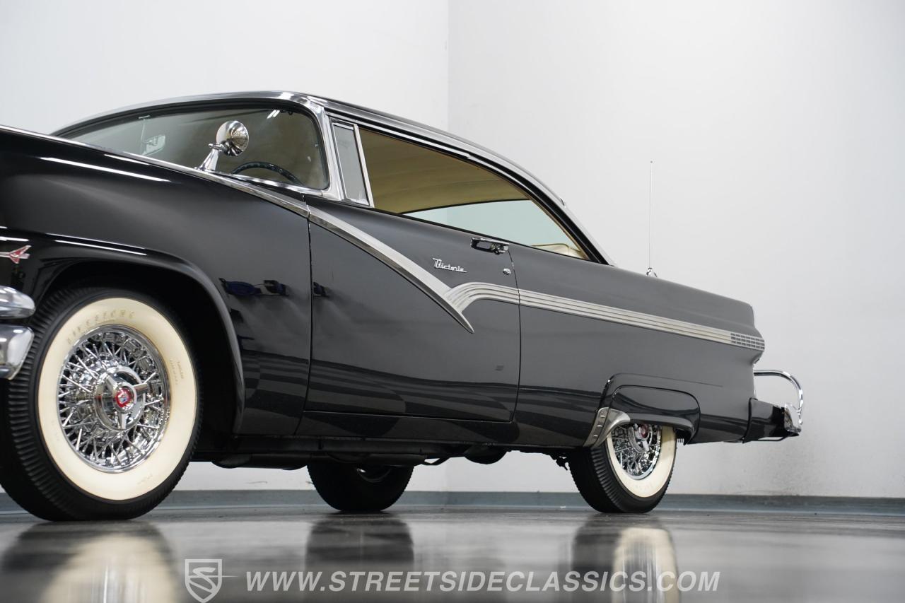 1956 Ford Victoria