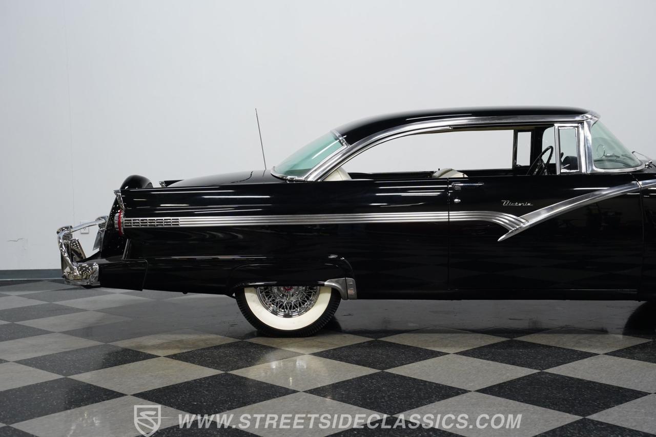 1956 Ford Victoria