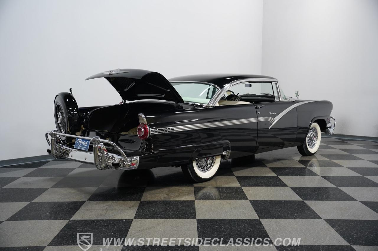1956 Ford Victoria