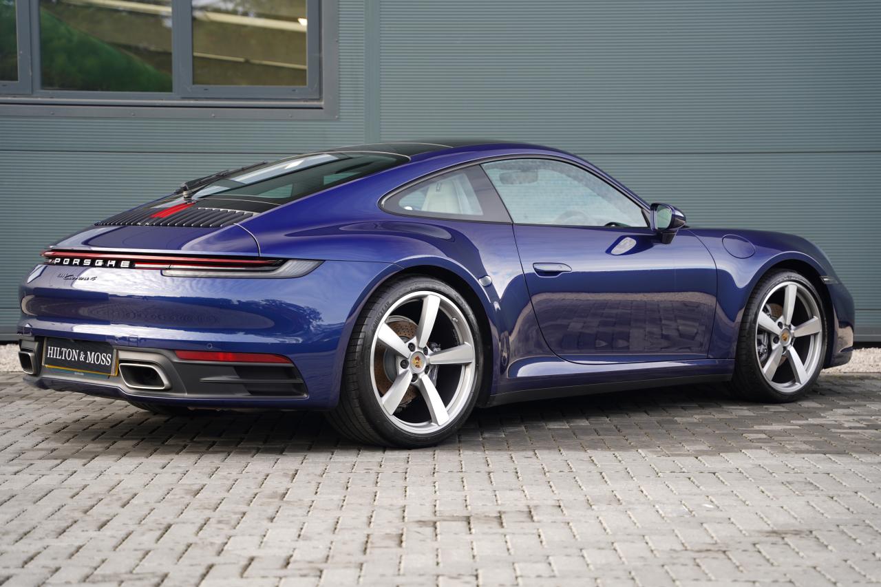 2022 Porsche 911