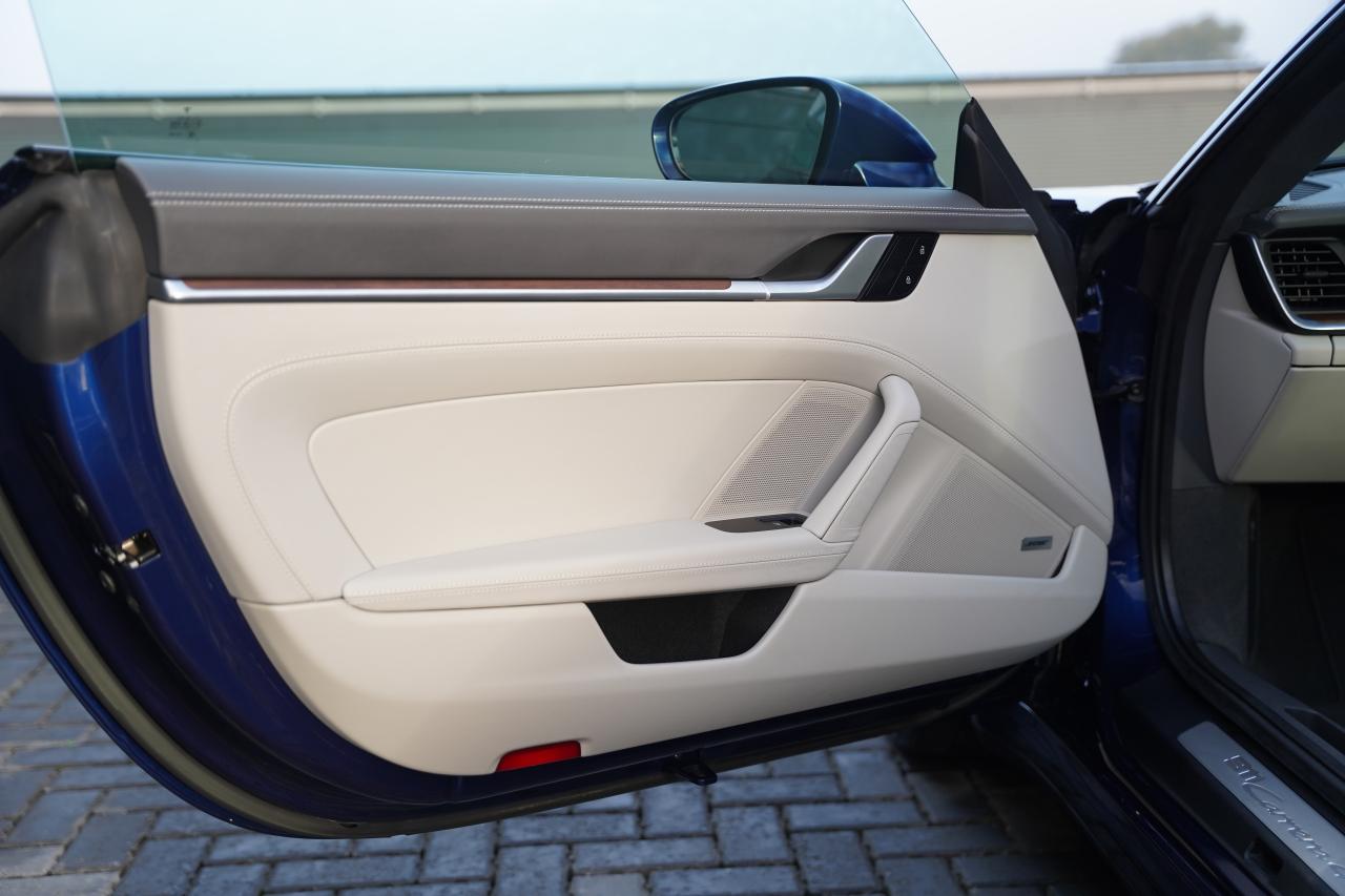 2022 Porsche 911