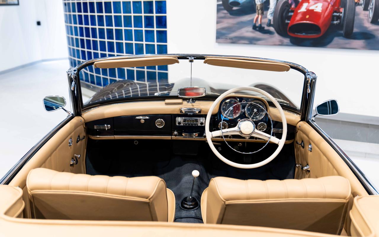1962 Mercedes - Benz 190 SL