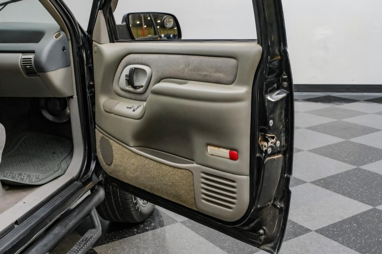 1995 Chevrolet Tahoe Z71 4X4 Restomod
