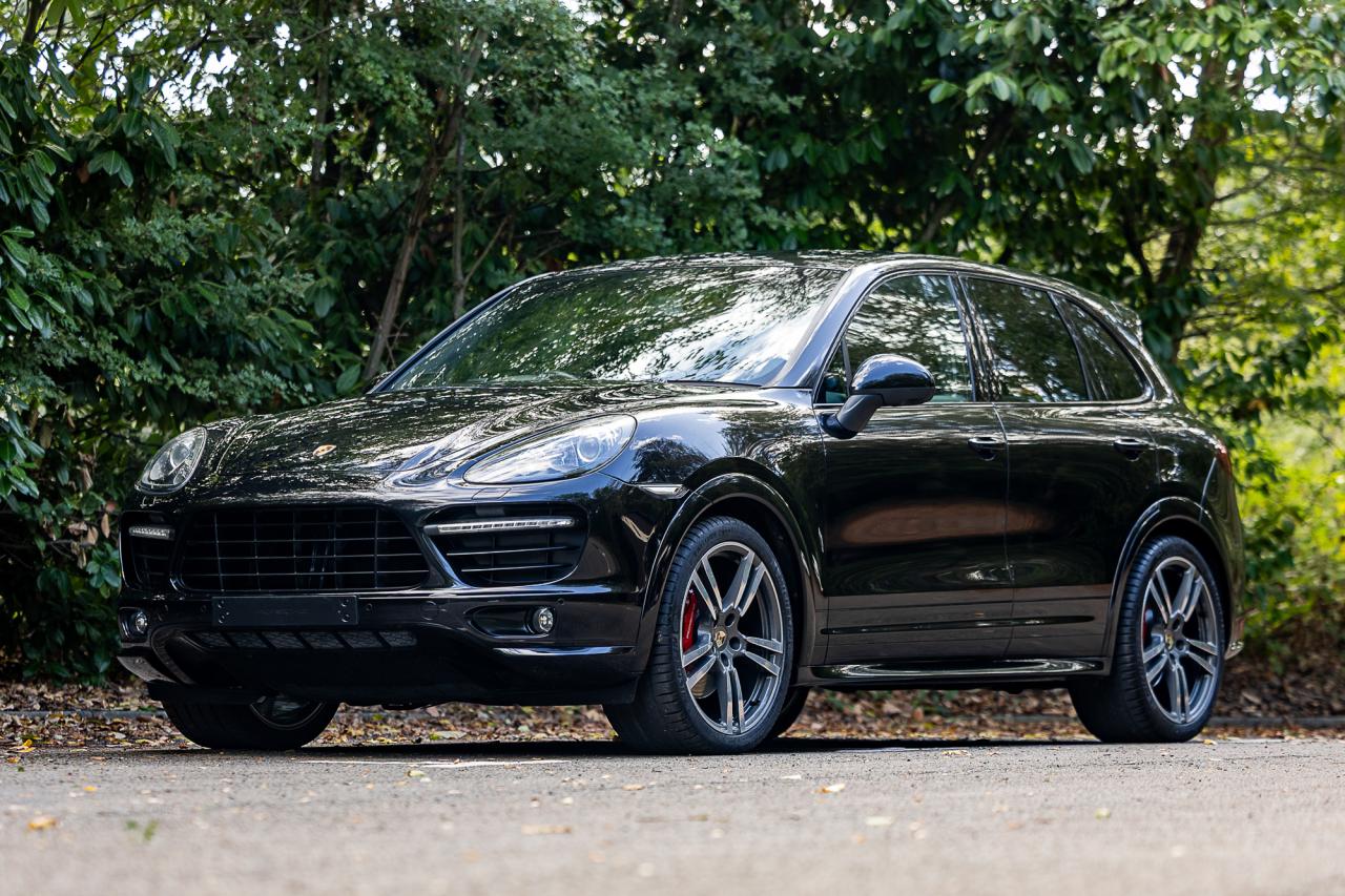 2014 Porsche Cayenne GTS