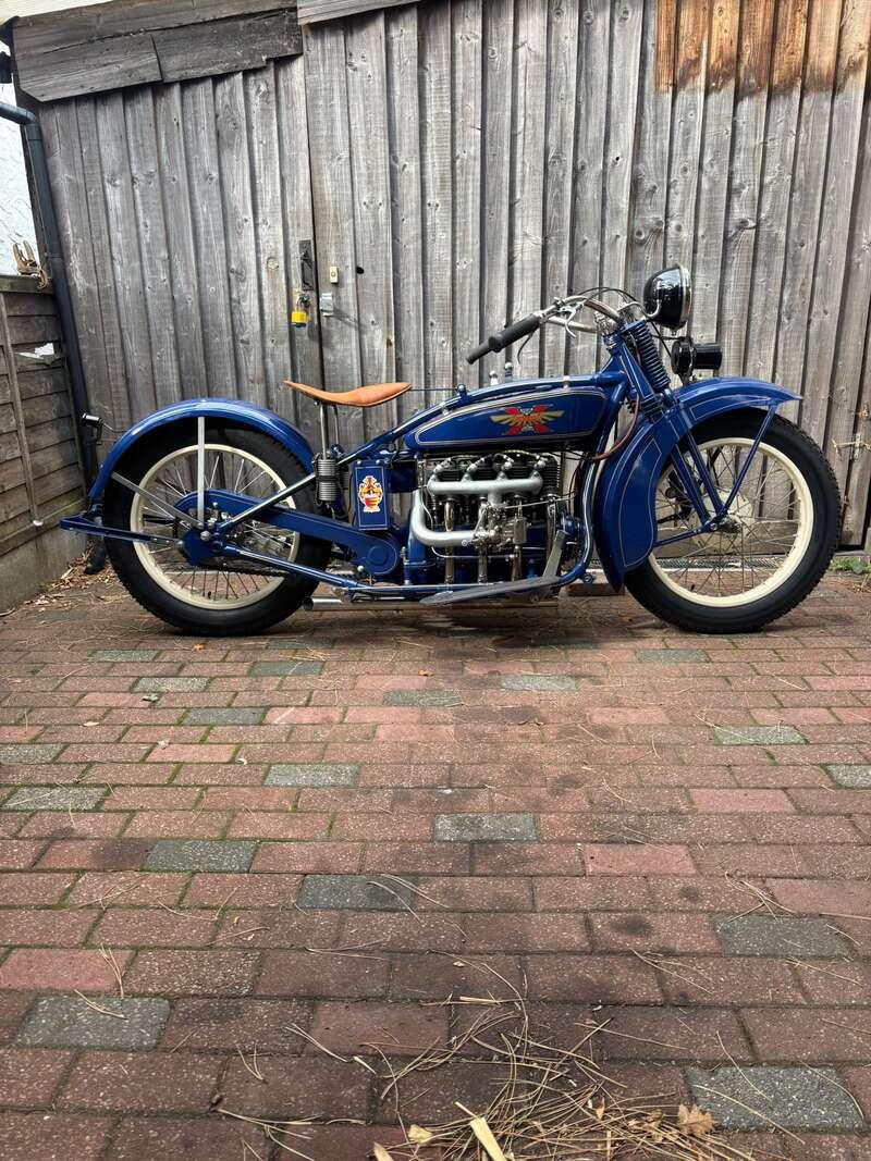 1928 HENDERSON DE LUXE FOUR