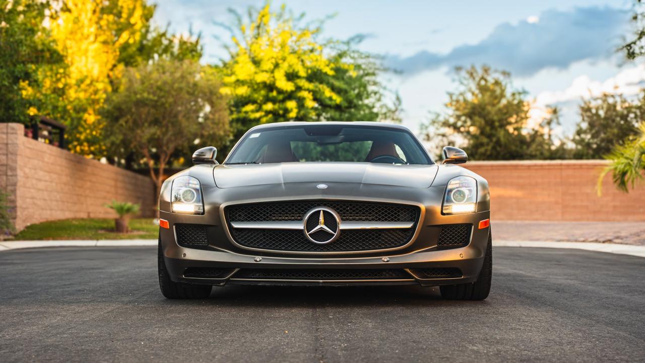 2011 Mercedes - Benz SLS AMG Coupe