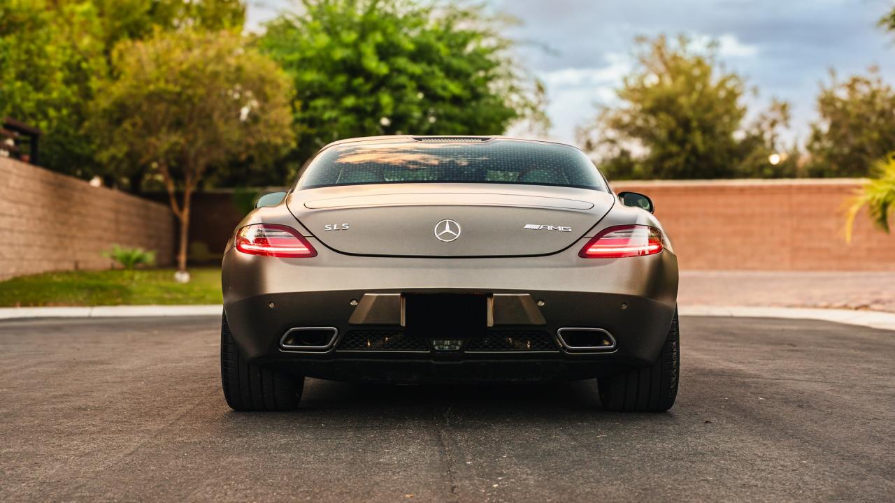 2011 Mercedes - Benz SLS AMG Coupe