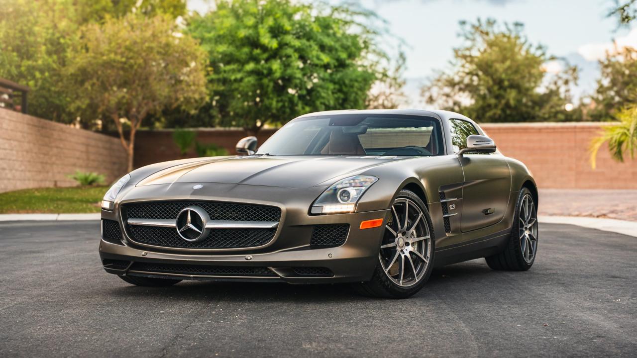2011 Mercedes - Benz SLS AMG Coupe