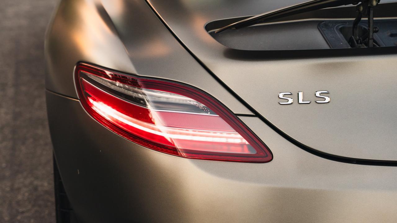 2011 Mercedes - Benz SLS AMG Coupe