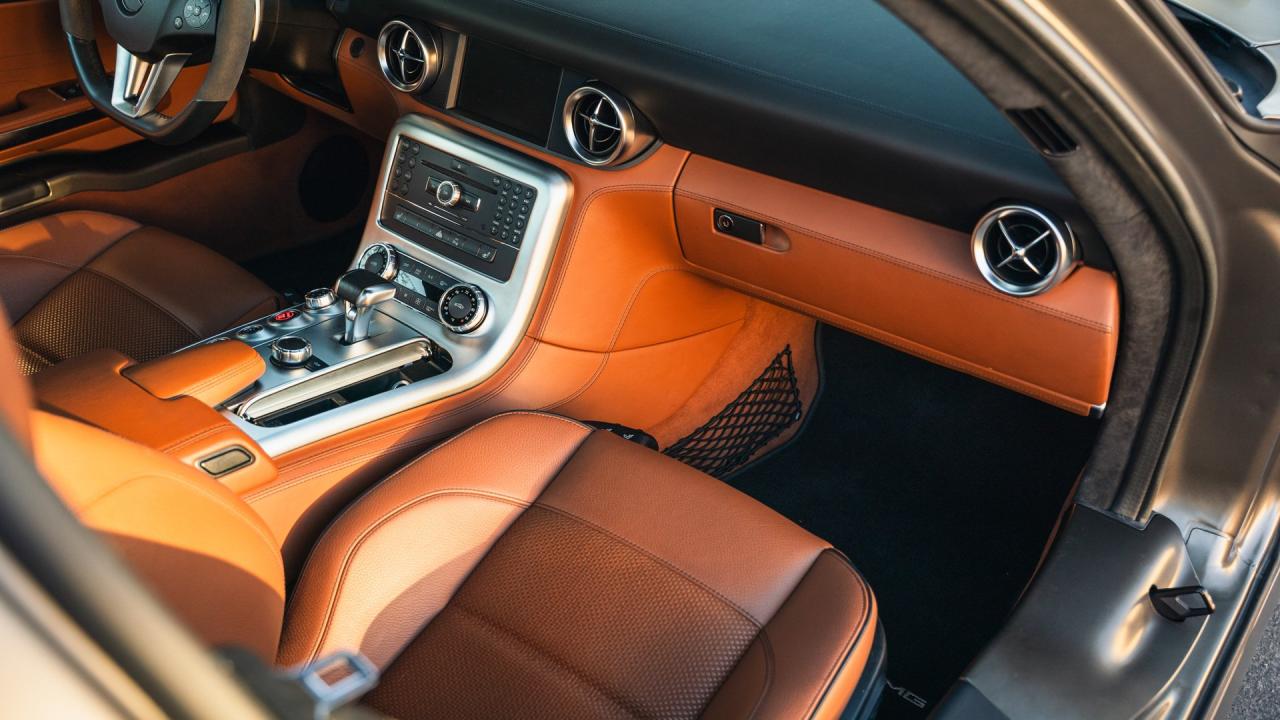 2011 Mercedes - Benz SLS AMG Coupe