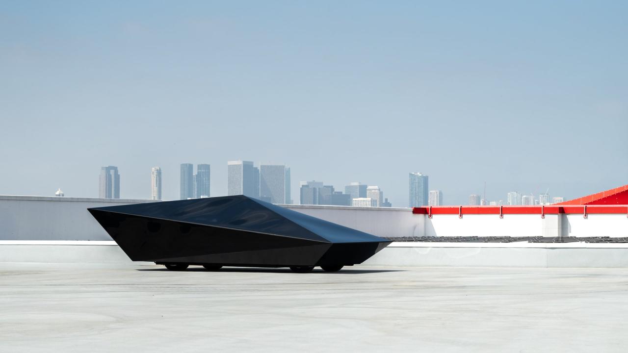 2018 United Nude Lo Res Concept Car