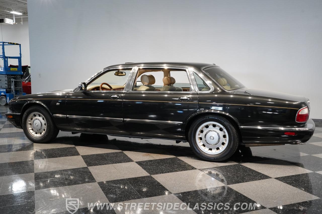 1998 Jaguar XJ Vanden Plas