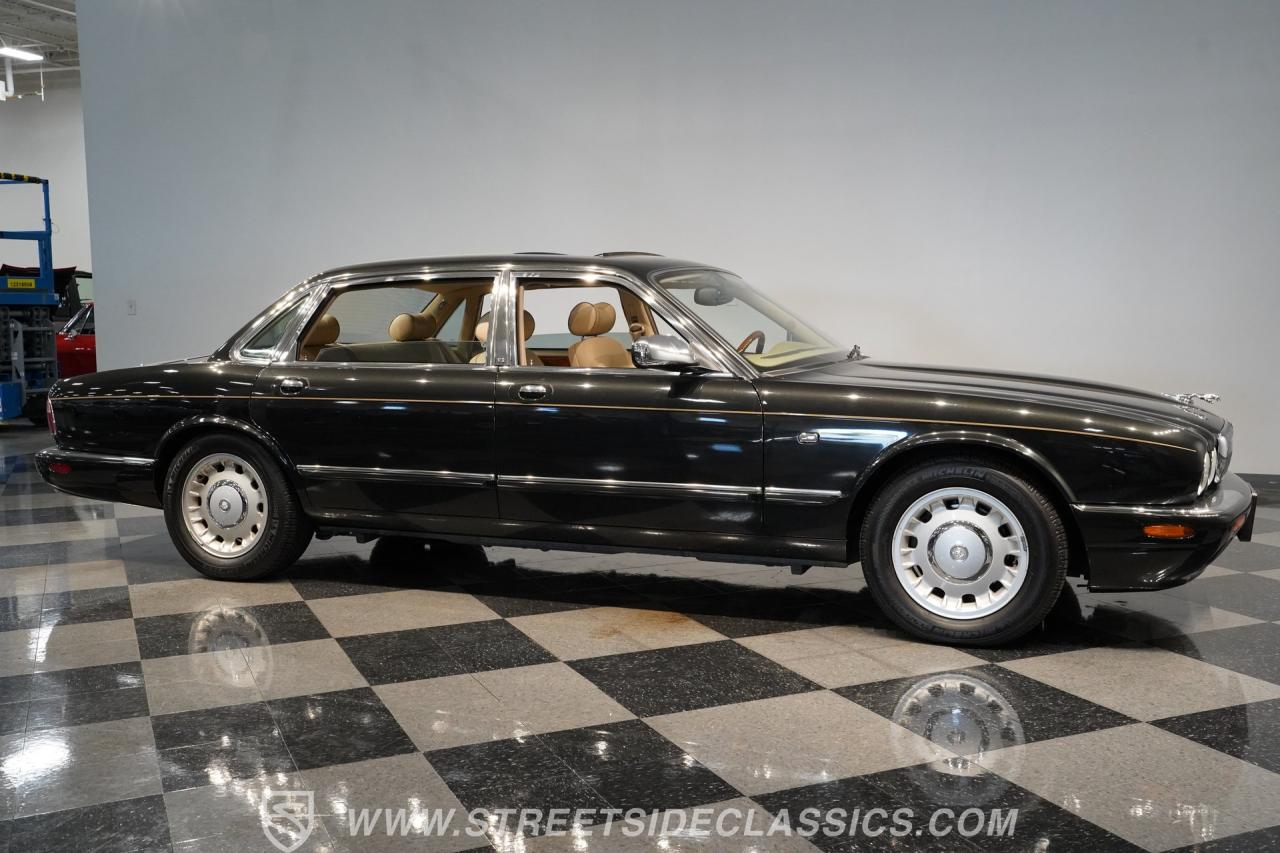 1998 Jaguar XJ Vanden Plas