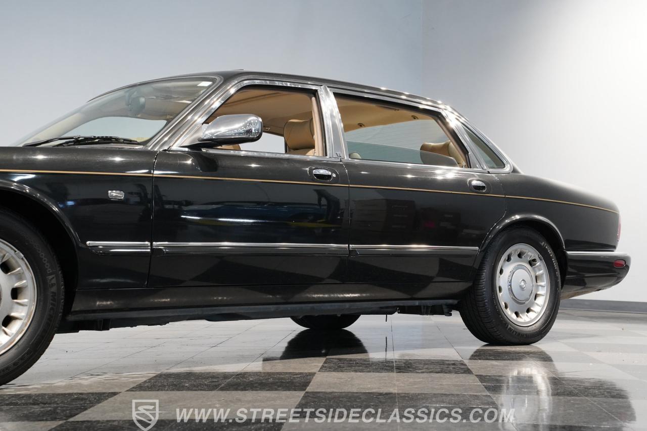 1998 Jaguar XJ Vanden Plas