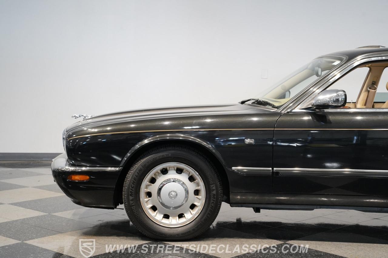1998 Jaguar XJ Vanden Plas