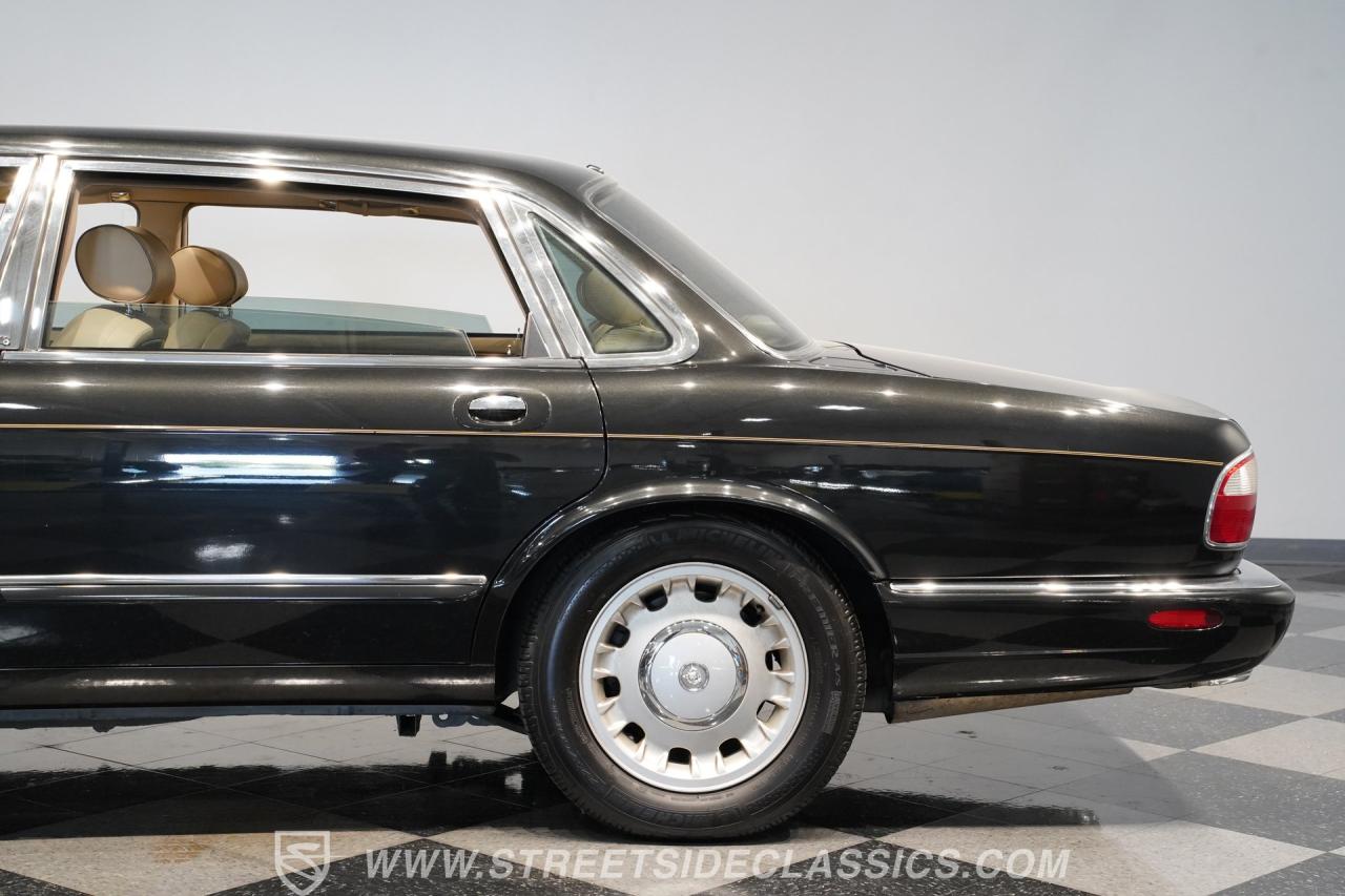 1998 Jaguar XJ Vanden Plas